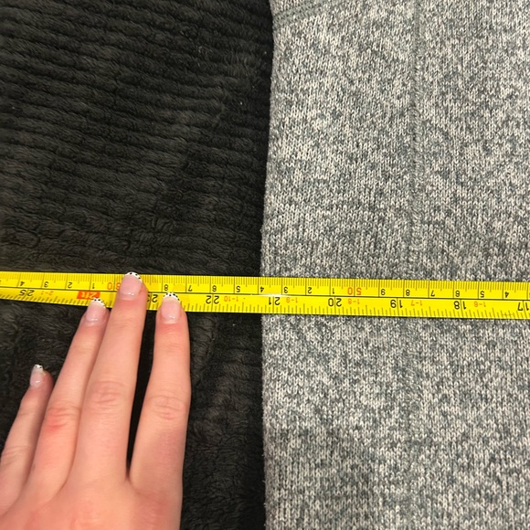 Patagonia Men's Heather Gray Better Sweater Fleece Vest - Picture 10 of 10